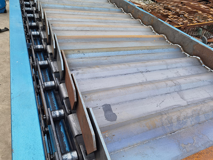 鱗板輸送機(jī)